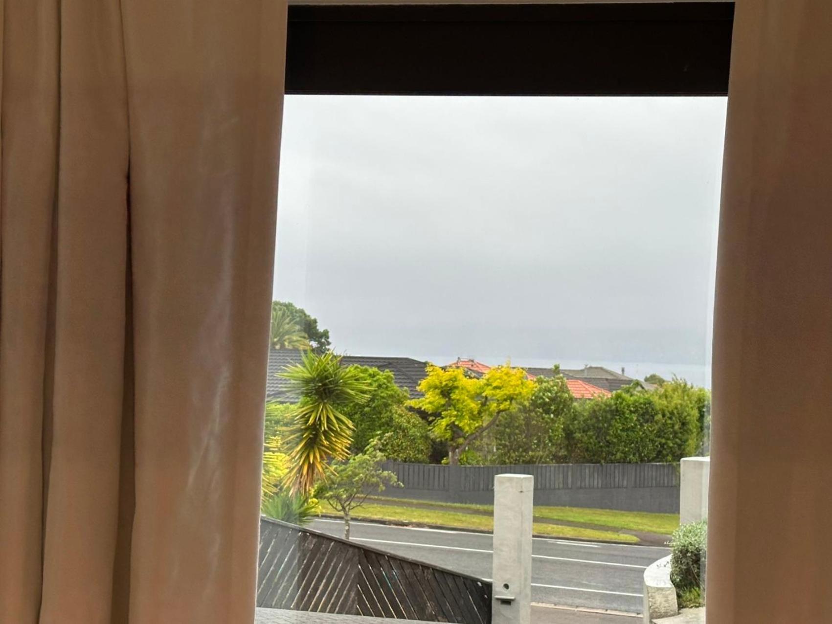 Beautiful Lakeview Apartment Taupo Exterior photo