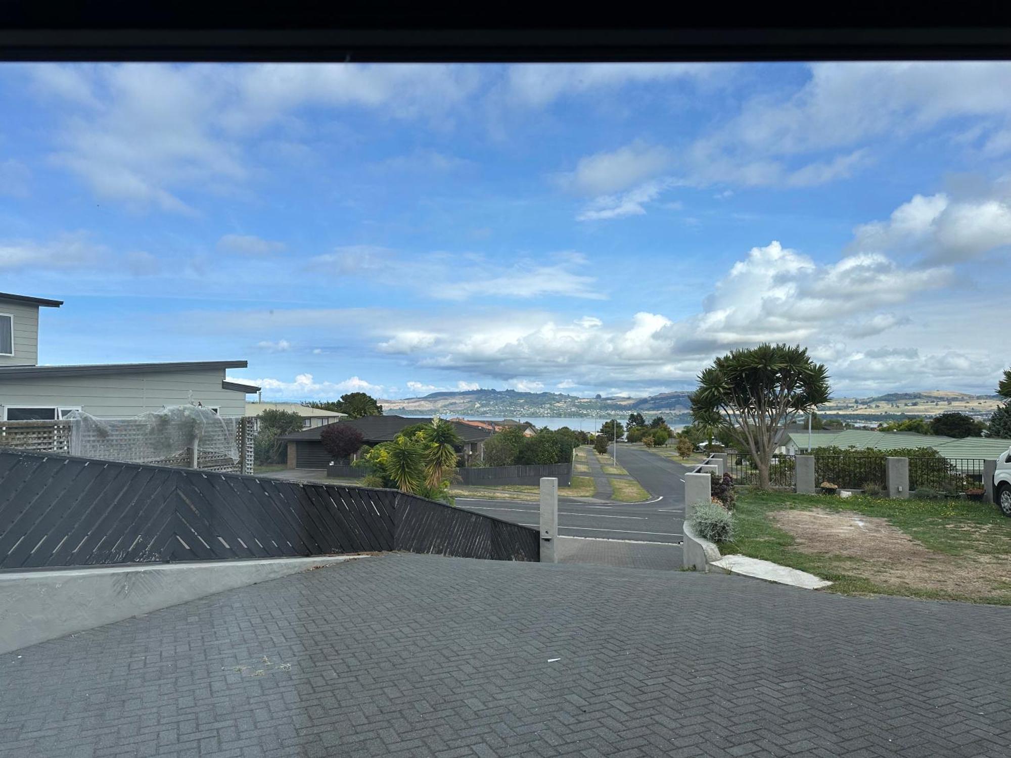 Beautiful Lakeview Apartment Taupo Exterior photo